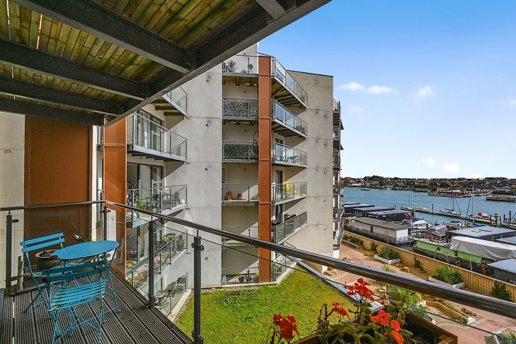 Property photo 1 of 19 Picture No. 13