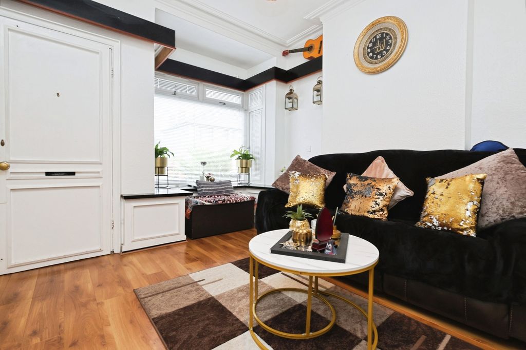 Property photo 3 of 21 Pbox-Img.Jpg