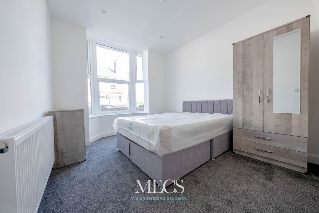 Property photo 2 of 23 4231802