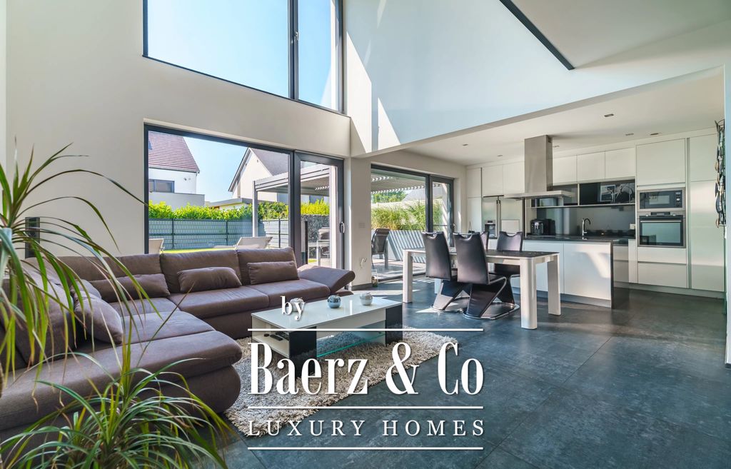 Property photo 2 of 29