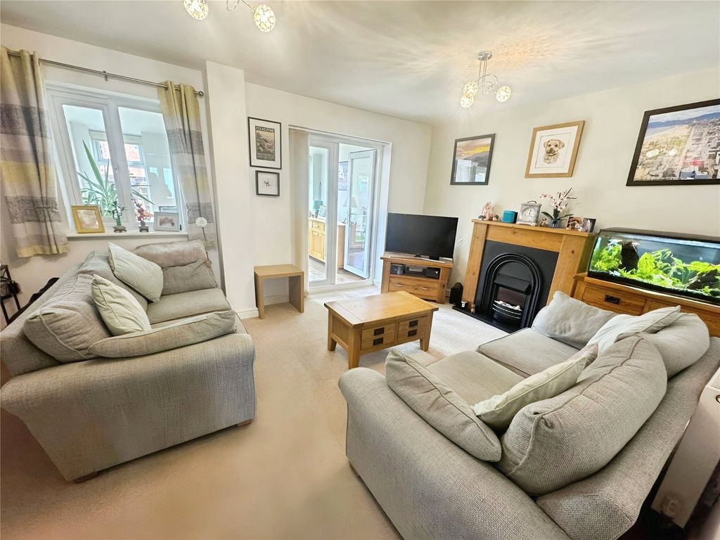 Property photo 3 of 15 Picture No. 13