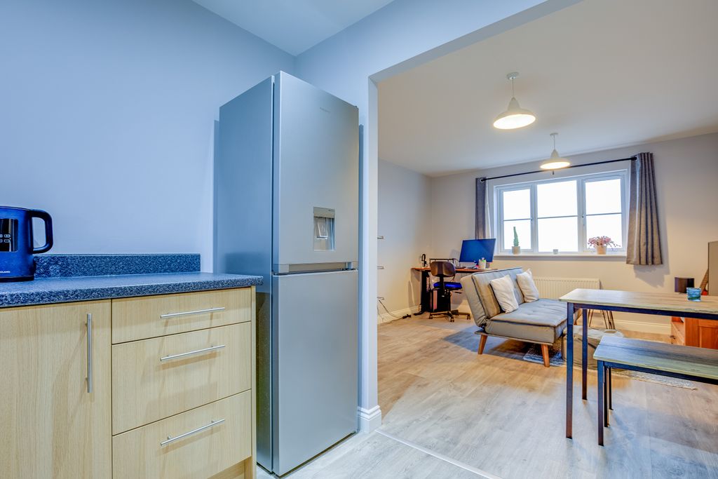 Property photo 3 of 16 Kitchen 1.3