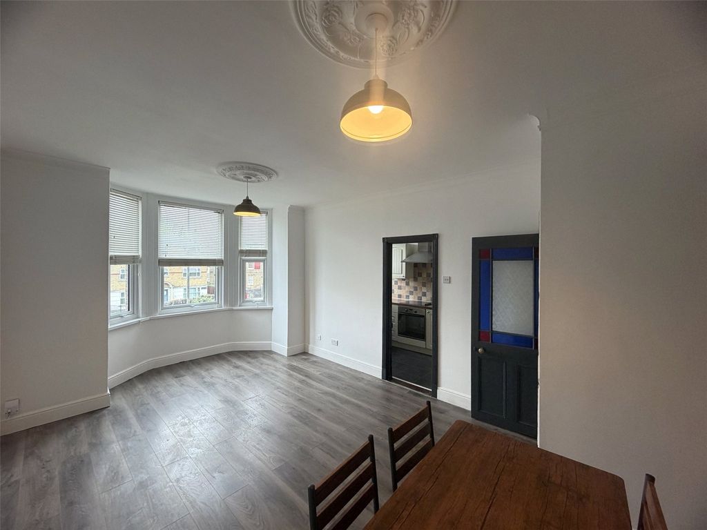 Property photo 3 of 9 Picture No. 02