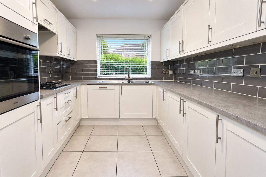 Property photo 3 of 12 Picture No. 04