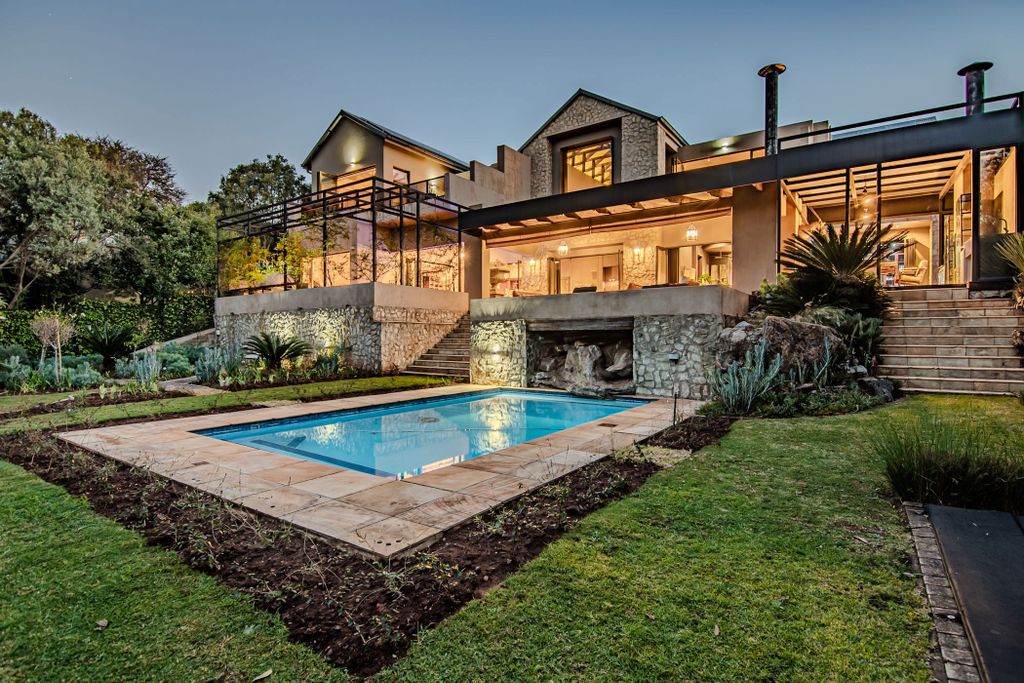 Property photo 1 of 77 Cn1675641