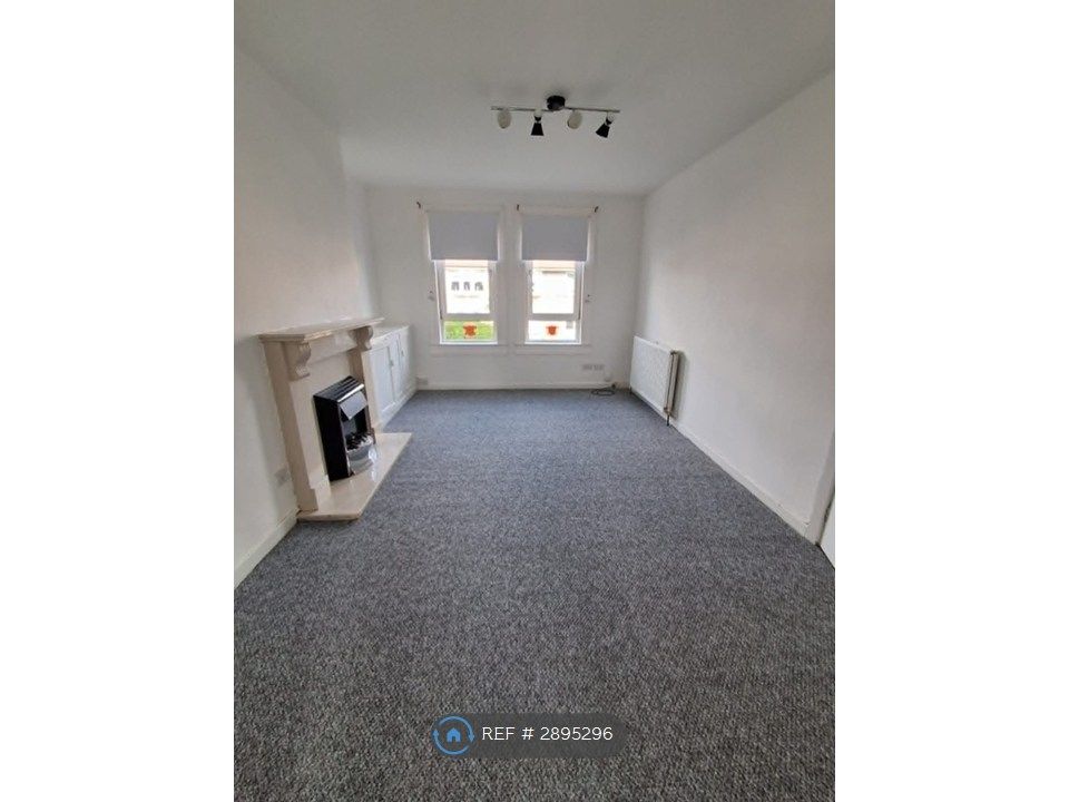 Property photo 2 of 15 Living Room