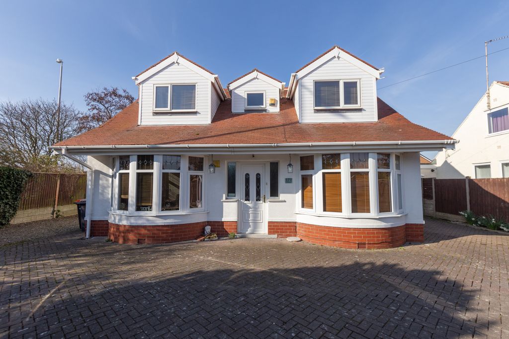 Property photo 1 of 37