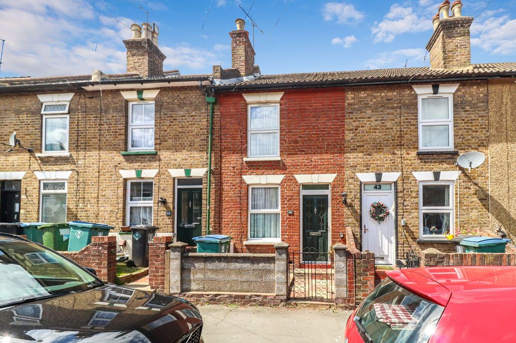 Property photo 1 of 17