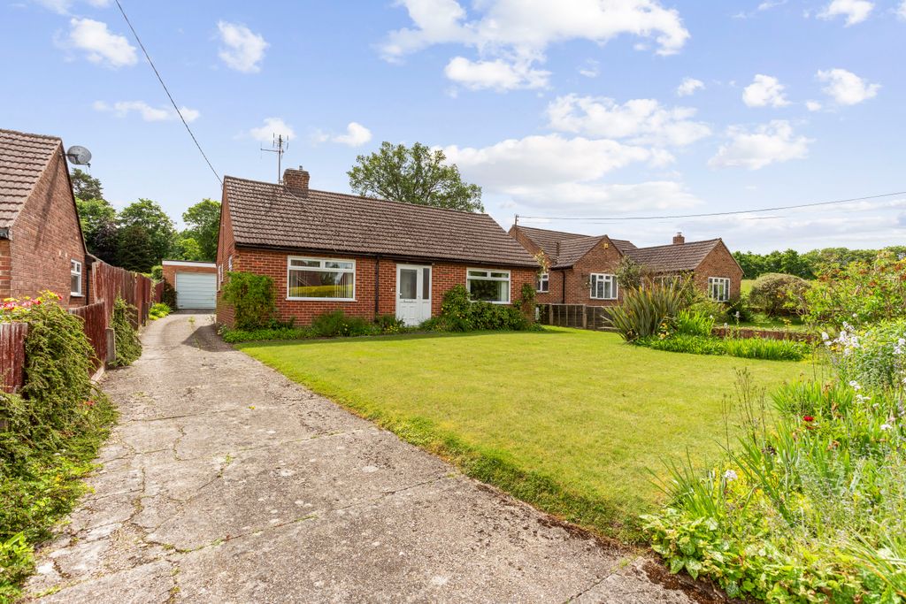 Additional image 10 of 3 bed detached bungalow for saleDryden Way, Liphook GU30