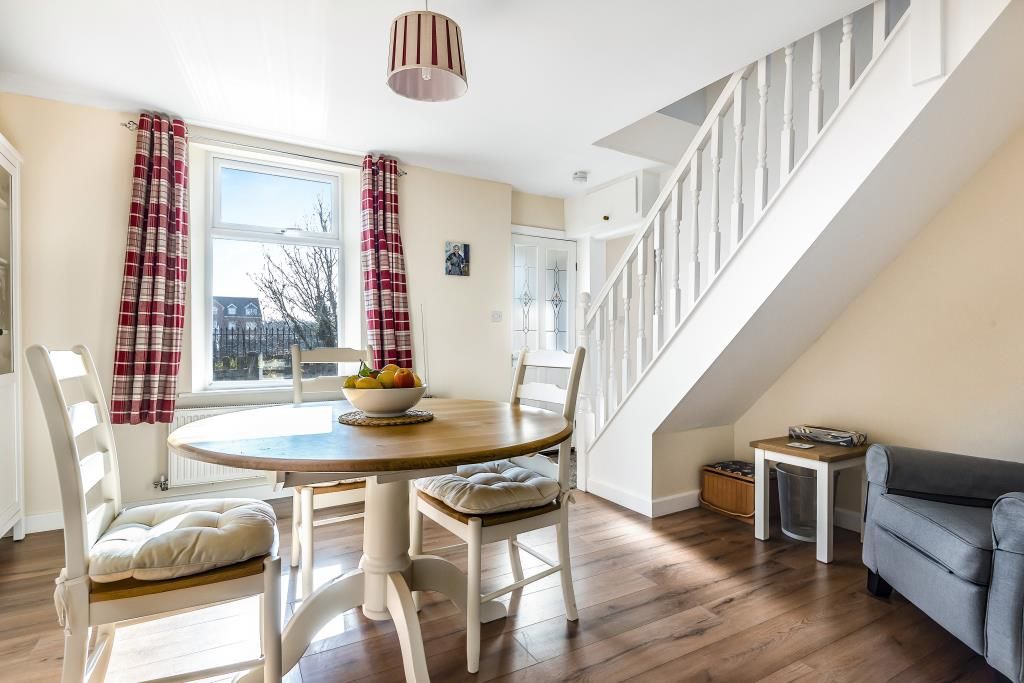 Property photo 3 of 9 4