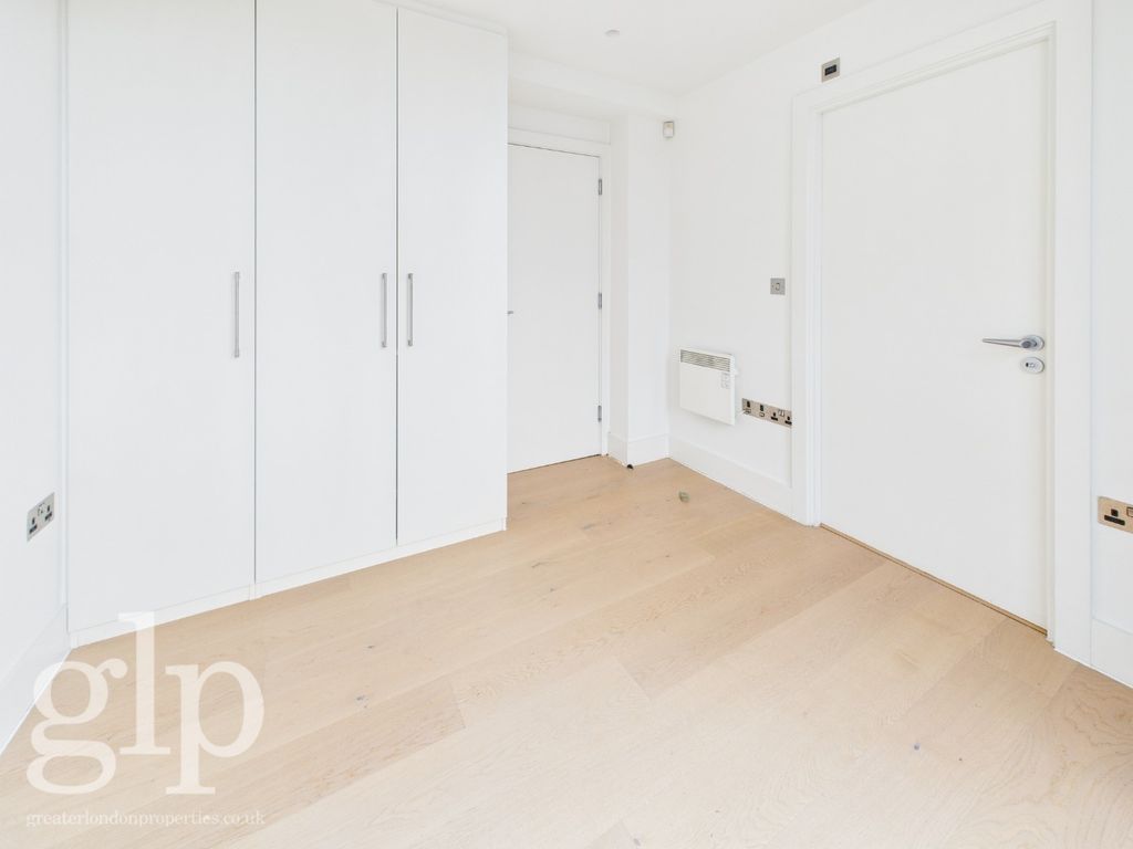 Property photo 3 of 26 4911544