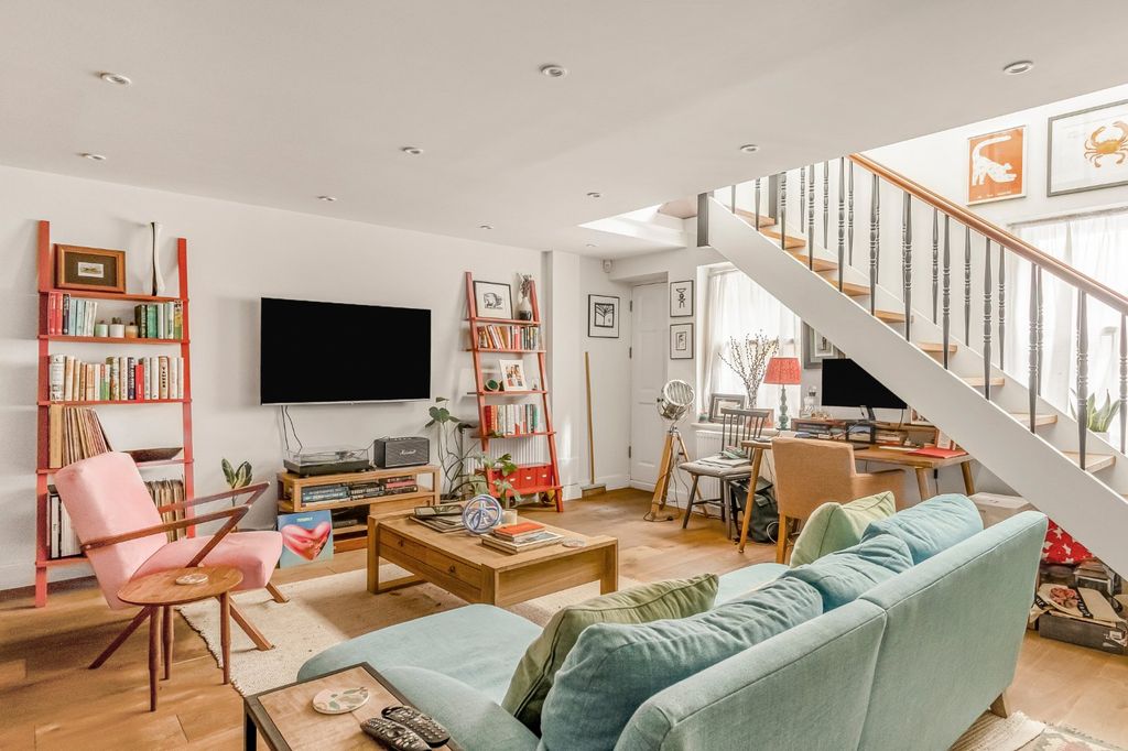 Property photo 3 of 12 Picture No. 05