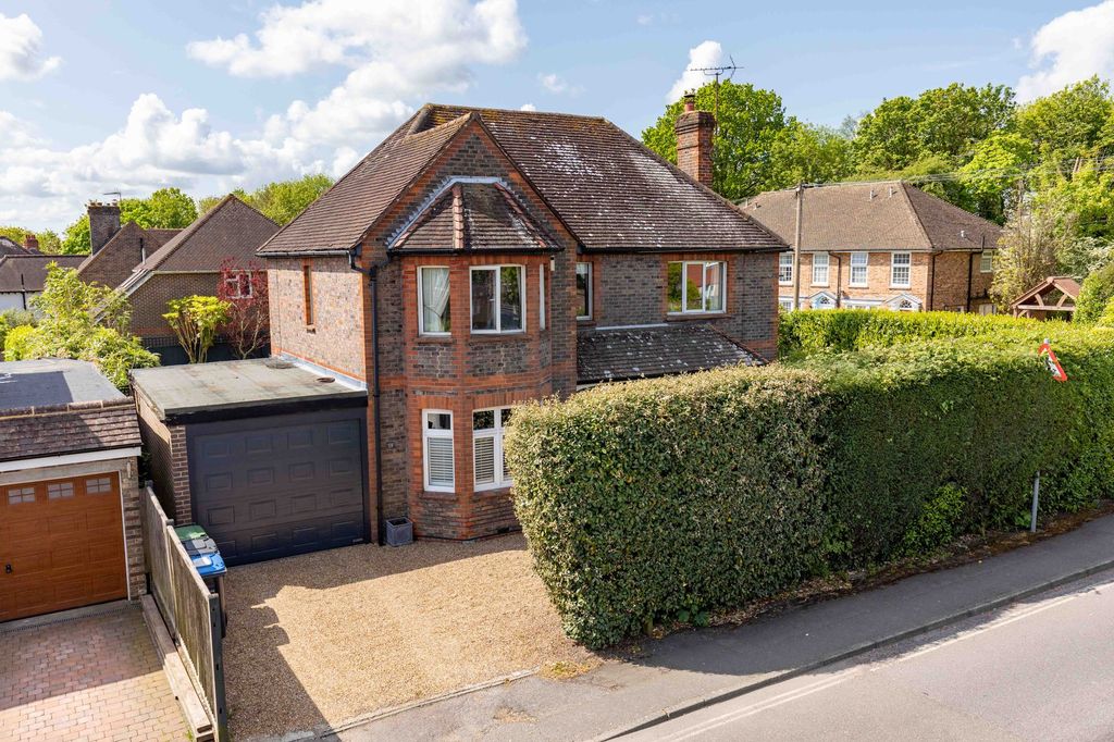 Property photo 1 of 27
