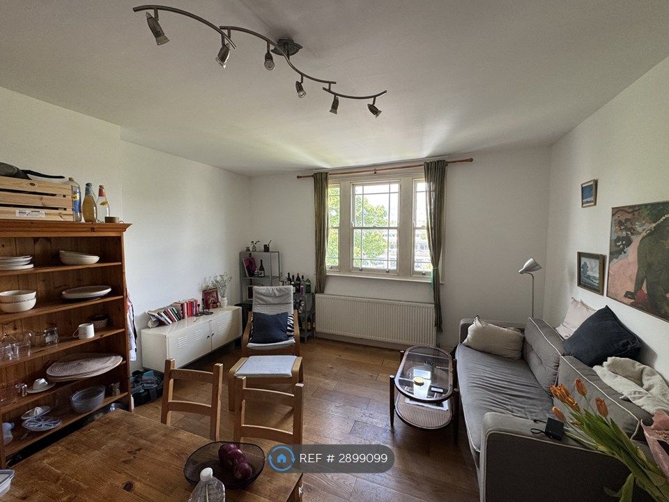 Property photo 2 of 5