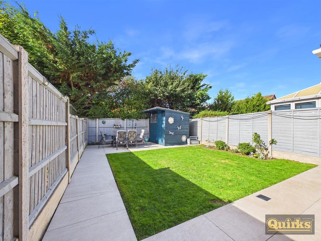 Property photo 3 of 12 Cam02342G0-Pr0229-Still012.Jpg