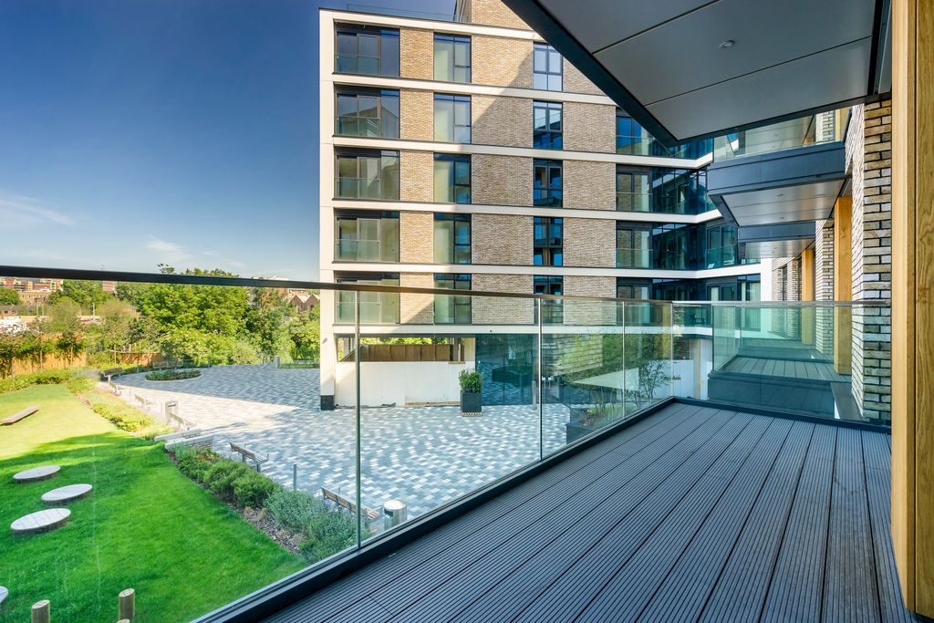 Property photo 2 of 10