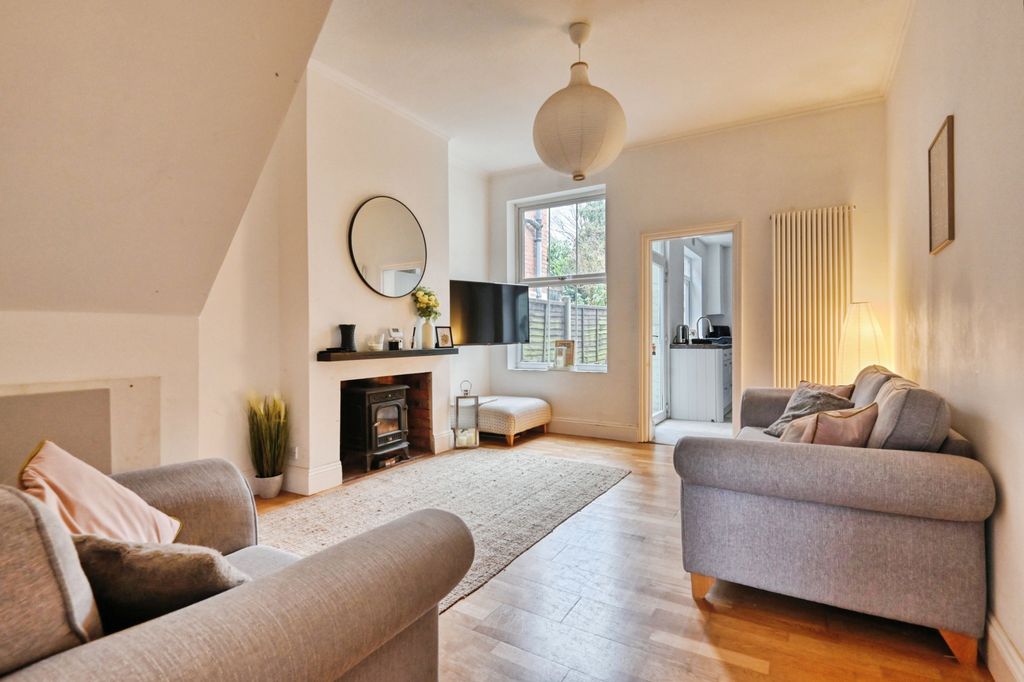 Property photo 2 of 15