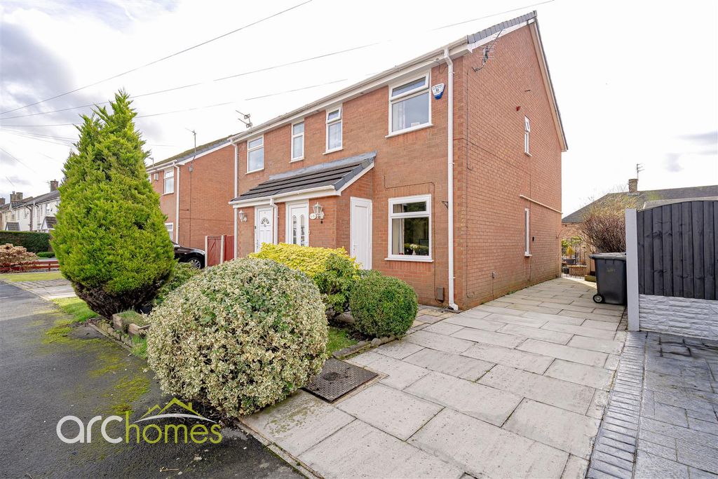 Property photo 1 of 18 Everest1-18.Jpg