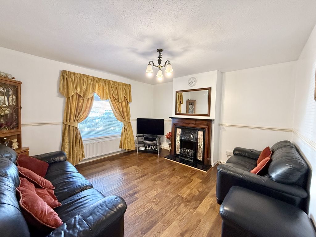 Property photo 3 of 19 Img_7604