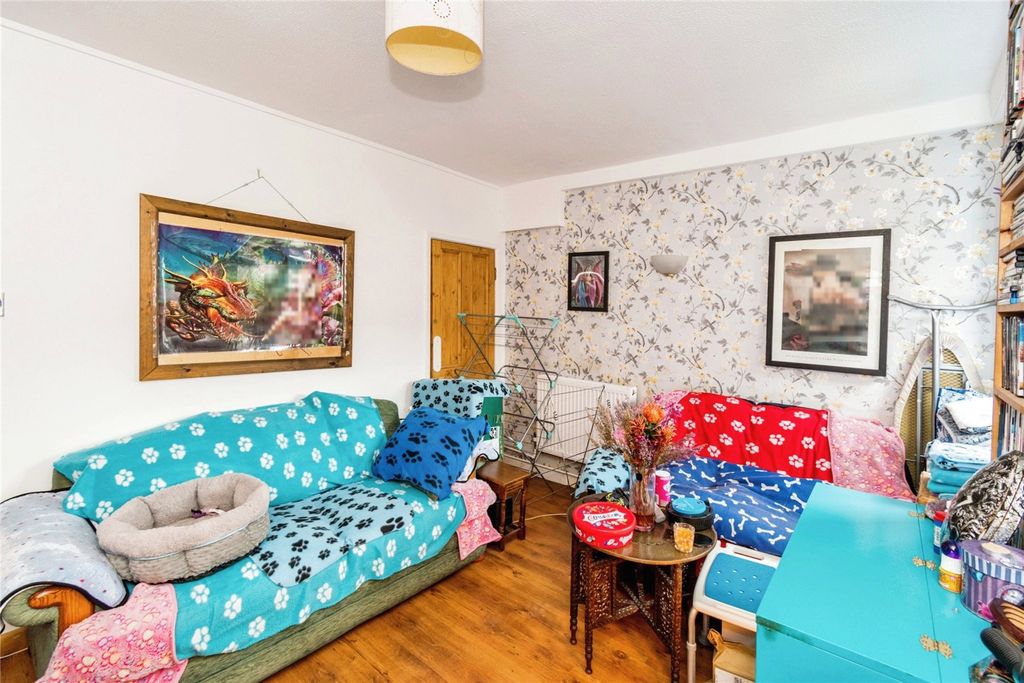 Property photo 3 of 9 Picture No. 06