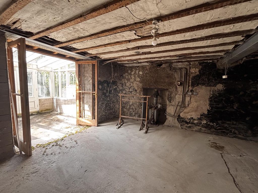 Property photo 2 of 23 Cellar