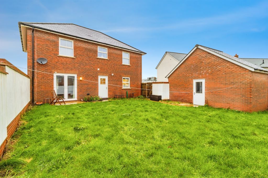 Property photo 2 of 26