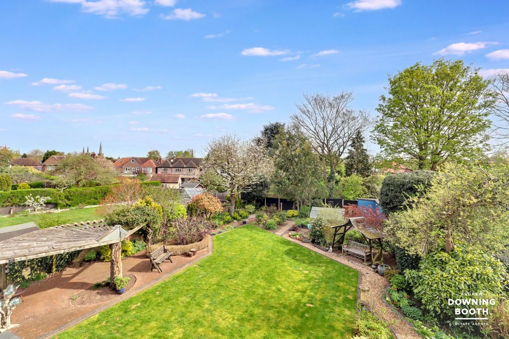 Property photo 2 of 45