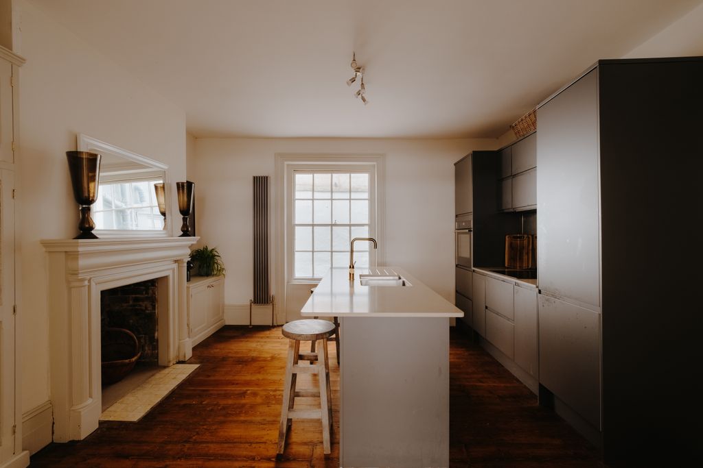 Property photo 1 of 25 Croft-Stleonards-Eastascent-Interior-10