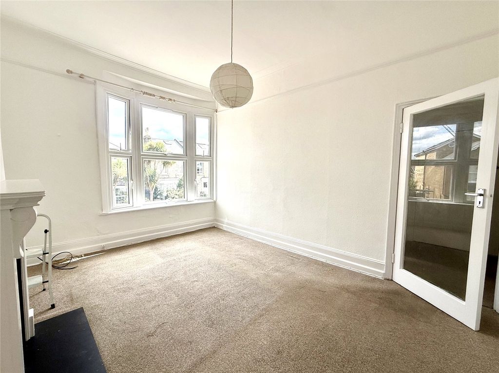 Property photo 1 of 9 Picture No. 08