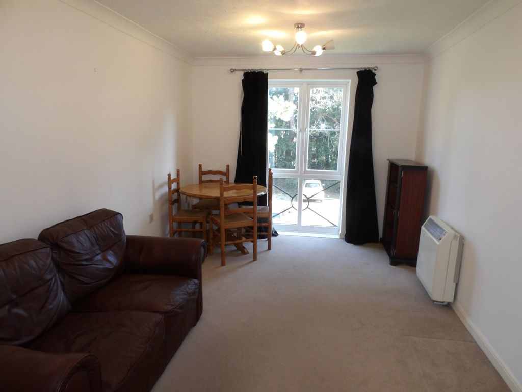 Property photo 2 of 6