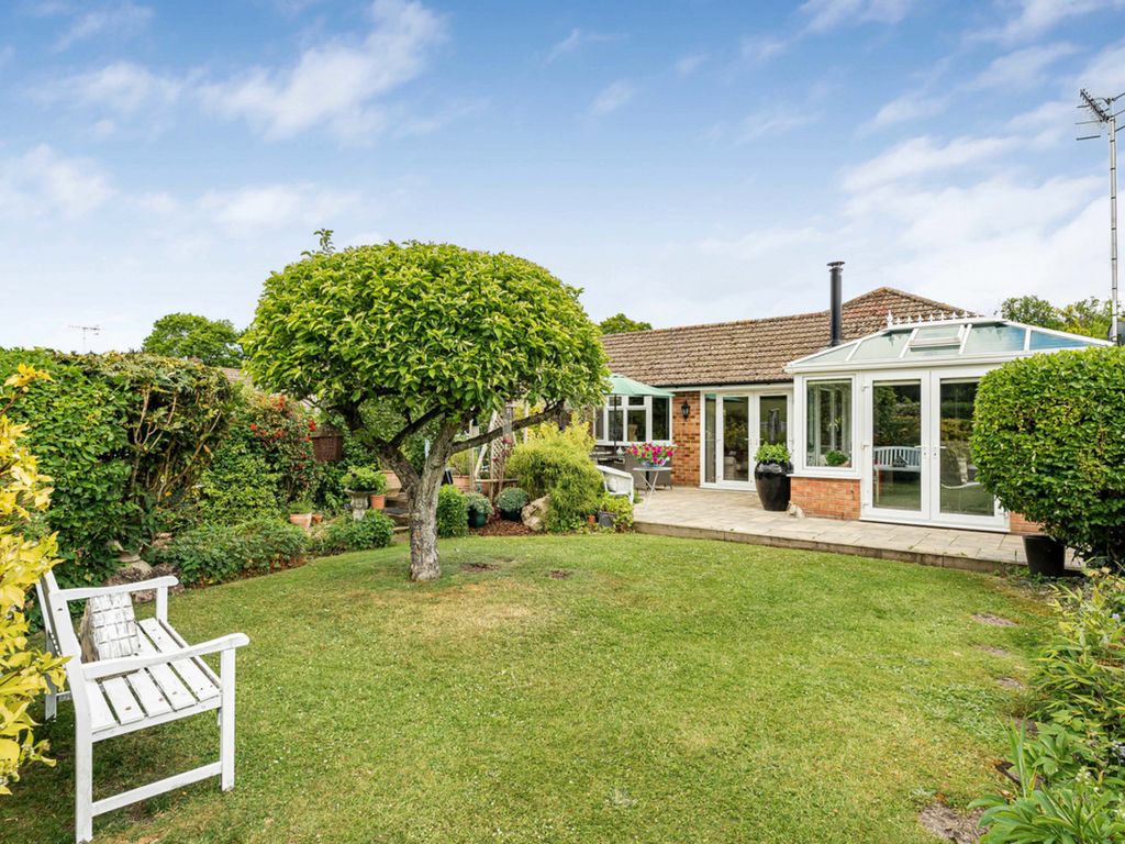Property photo 1 of 32