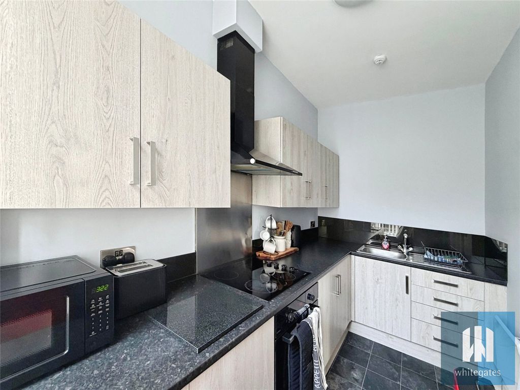 Property photo 3 of 10 Picture No. 18