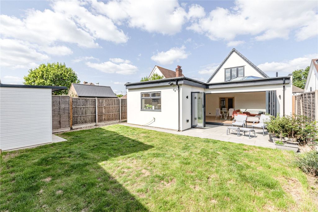 Property photo 2 of 19 Picture No. 21