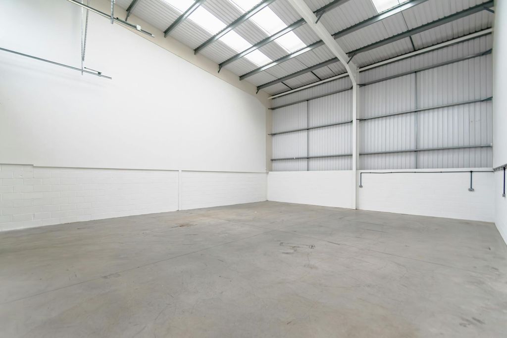 Property photo 2 of 6 8.Jpg