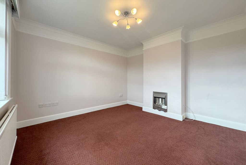 Property photo 3 of 14 9Lr New Sitting Room