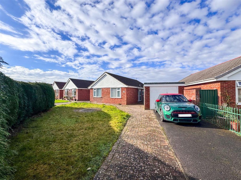 Property photo 1 of 16 Front