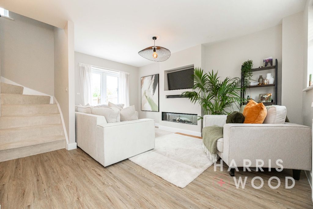 Property photo 3 of 35 4158192