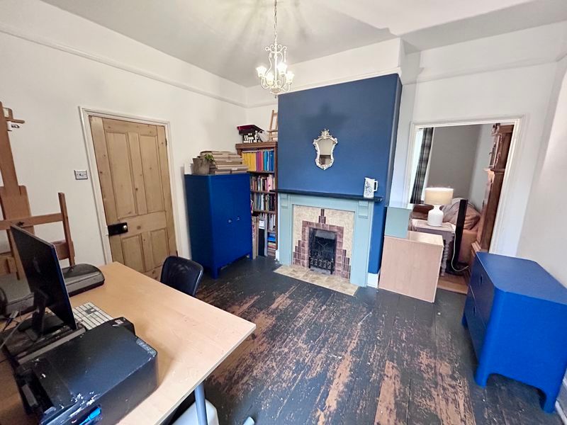 Property photo 3 of 13 Photo 8