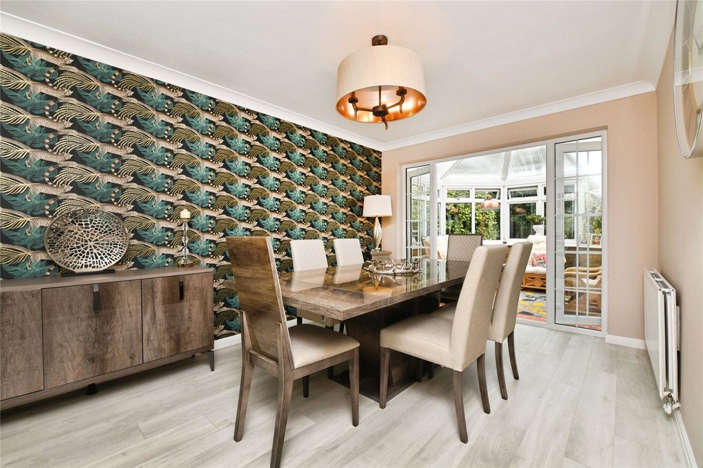 Property photo 3 of 25 Dining Room