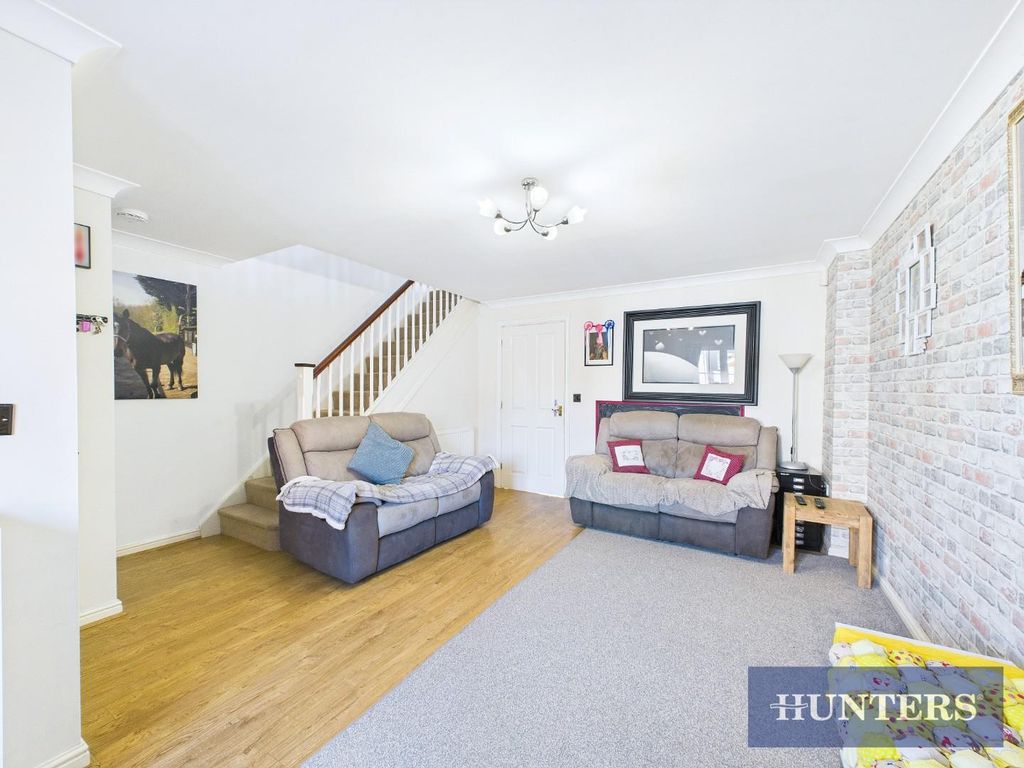 Property photo 3 of 15 Cam05333G0-Pr0016-Still013.Jpg