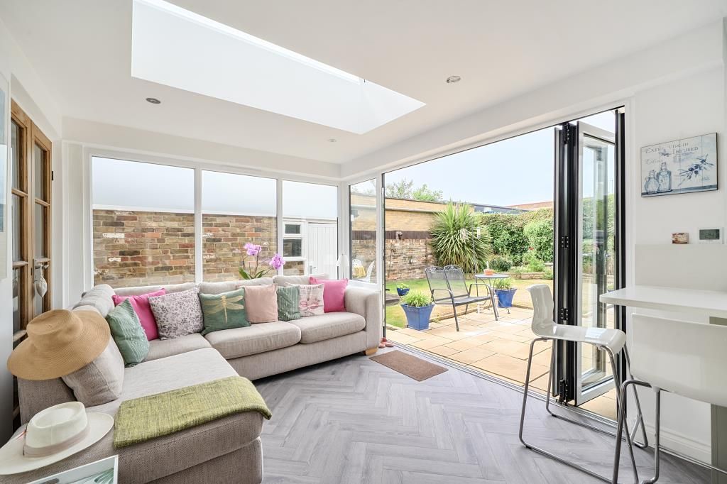 Property photo 3 of 22 Conservatory