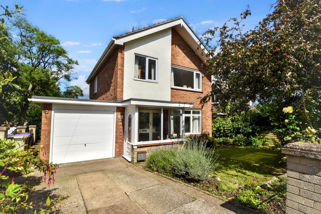 Property photo 1 of 23