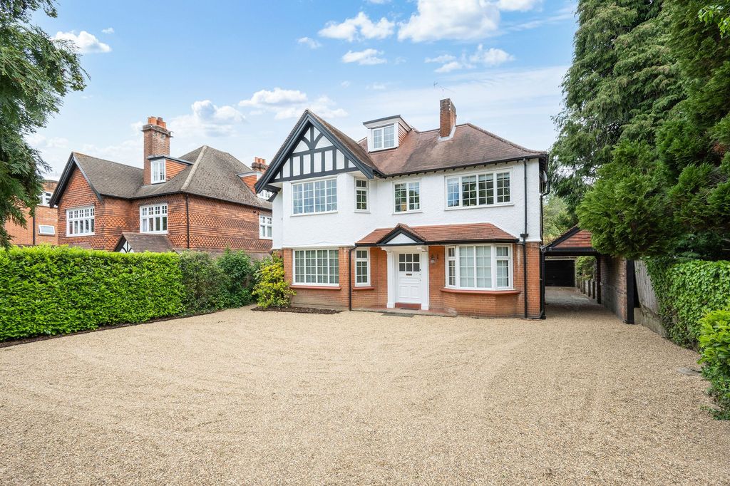 Property photo 1 of 12