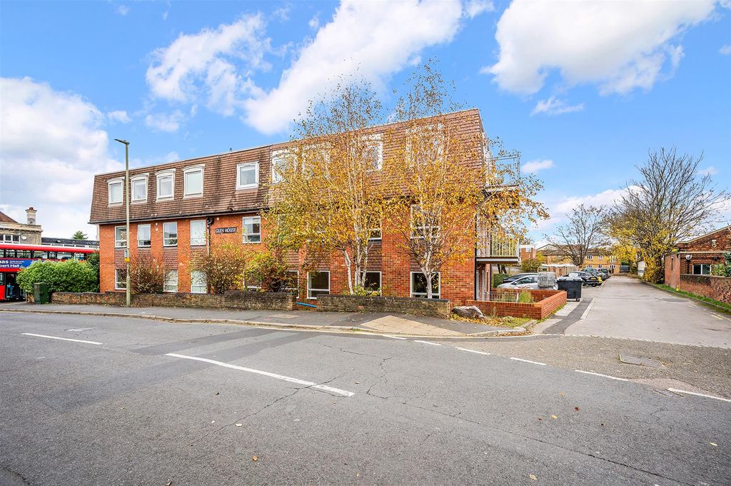 Property photo 1 of 13 Glen House