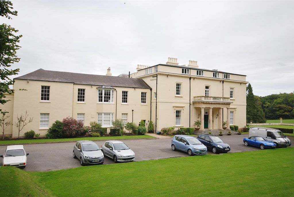 Property photo 1 of 13 Front