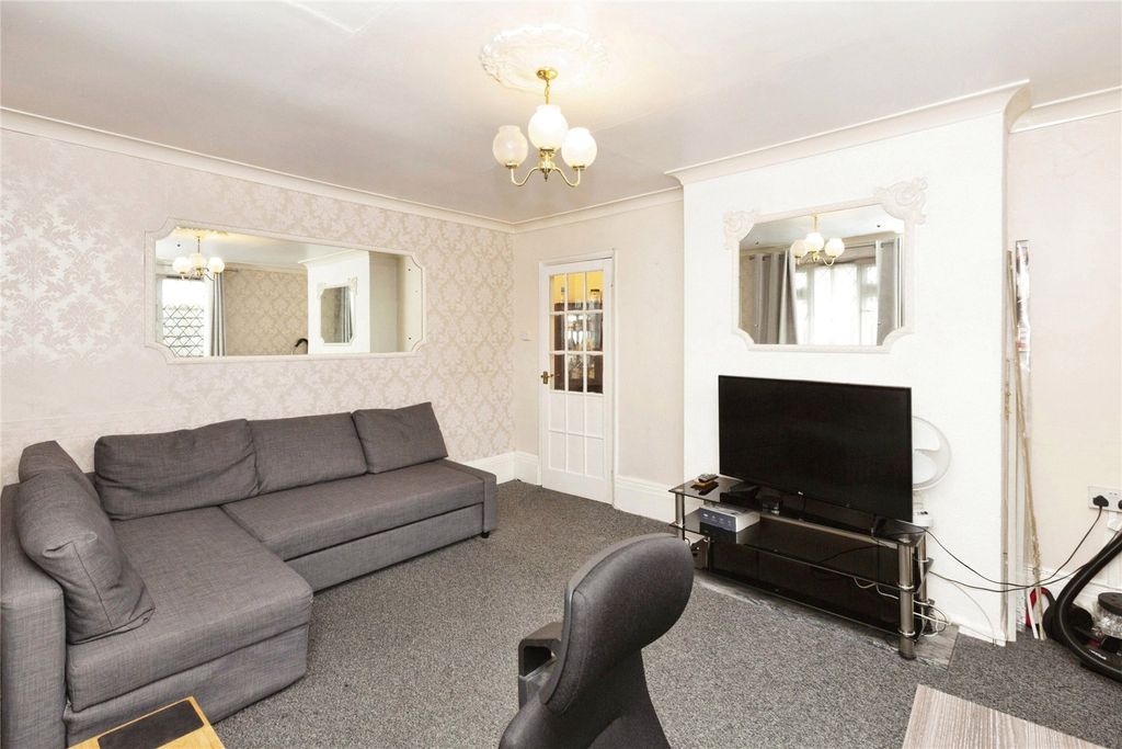 Property photo 2 of 18 Picture No. 02