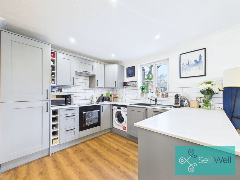 Property photo 2 of 20 Kitchen