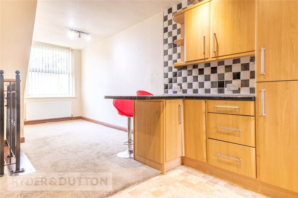 Property photo 3 of 15 Kitchen Diner