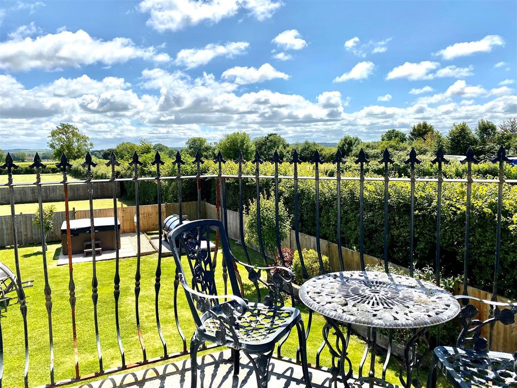 Property photo 2 of 17 13.Jpg