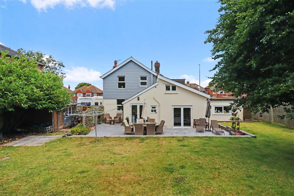 Property photo 1 of 25 Rear Garden